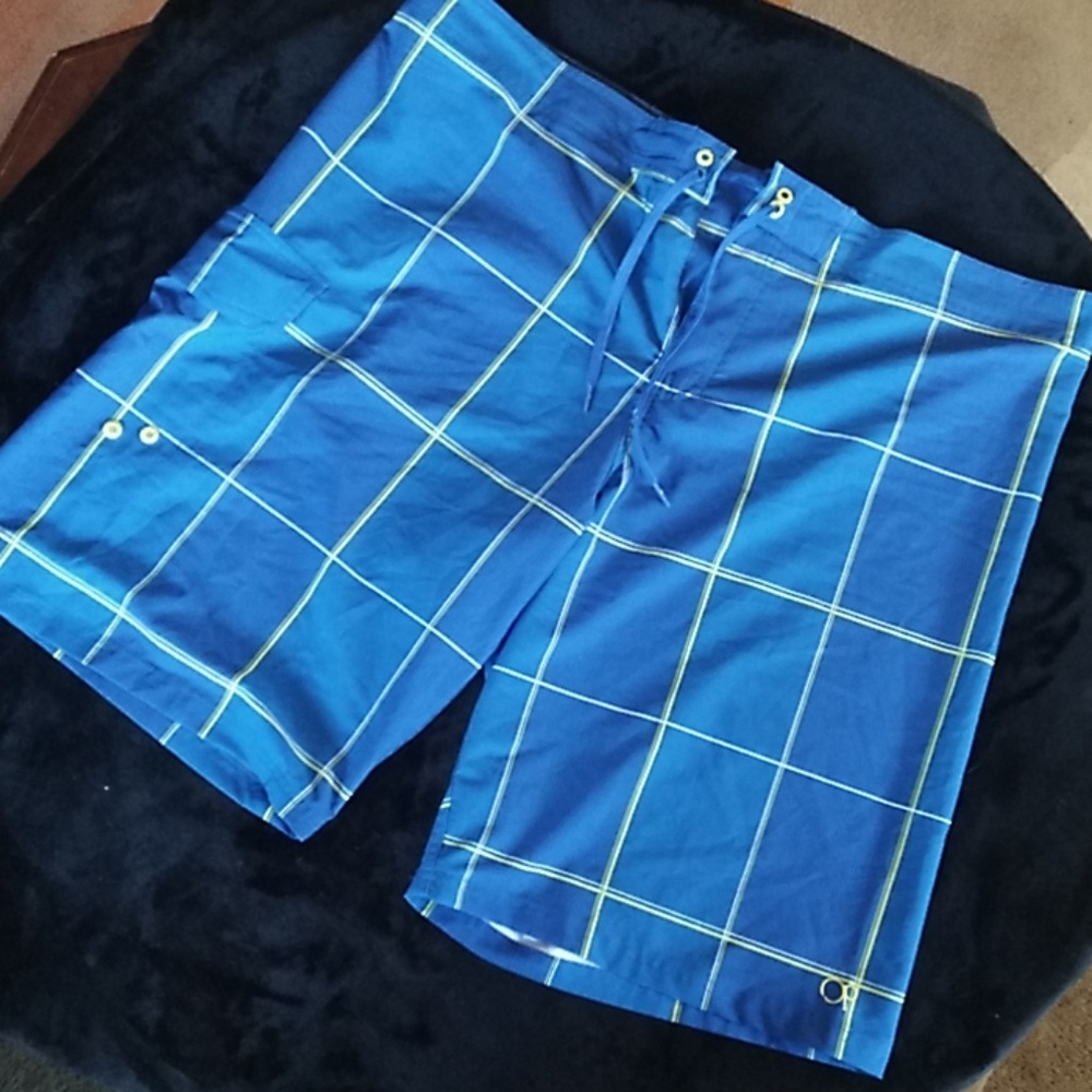 🌊🏄 Ocean Pacific board shorts worn one time